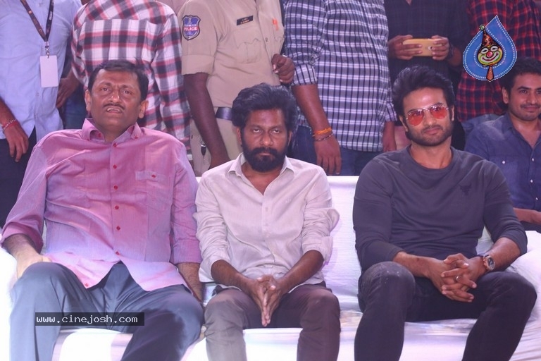 Sarkaru Vaari Paata Pre Release Event - 31 / 62 photos