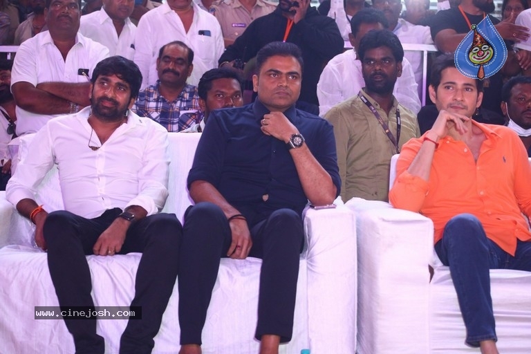 Sarkaru Vaari Paata Pre Release Event - 40 / 62 photos