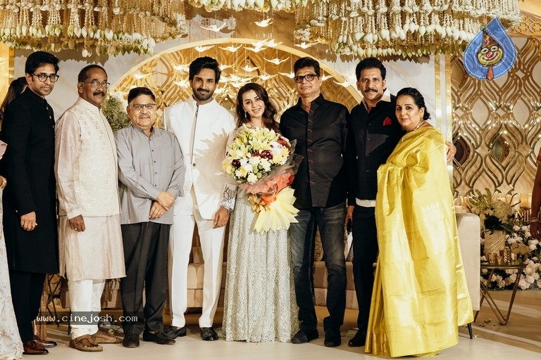 Aadhi Pinnisetty - Nikki Galrani Wedding Reception - 27 / 38 photos