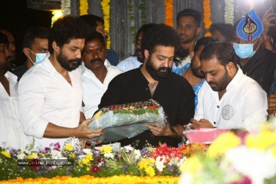 Jr NTR and Kalyan Ram At NTR Ghat - 18 of 34