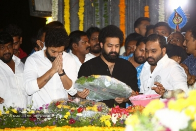 Jr NTR and Kalyan Ram At NTR Ghat - 21 of 34