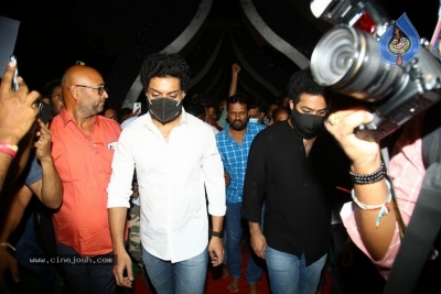 Jr NTR and Kalyan Ram At NTR Ghat - 28 of 34