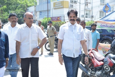 Mahanatudu-Prajanayakudu NTR book launch - 12 of 63