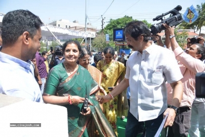 Mahanatudu-Prajanayakudu NTR book launch - 34 of 63