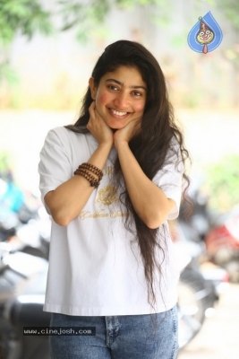 Sai Pallavi Interview Photos - 20 of 21