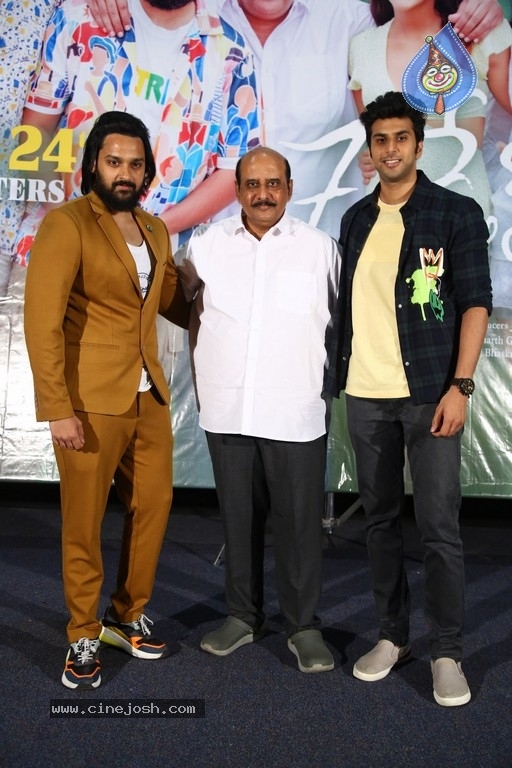 7 Days 6 Nights Movie Press Meet - 19 / 21 photos