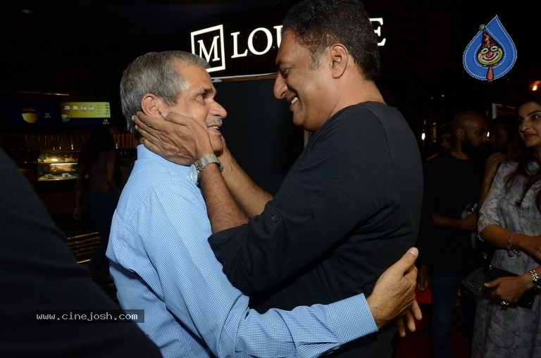 Major Movie Celebrity Show - 3 / 42 photos