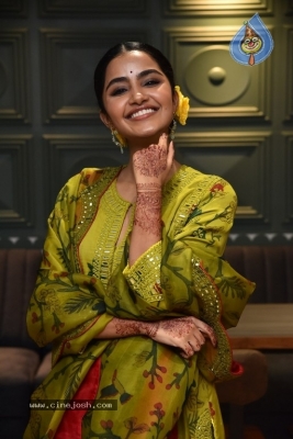 Anupama Parameswaran - 6 of 21