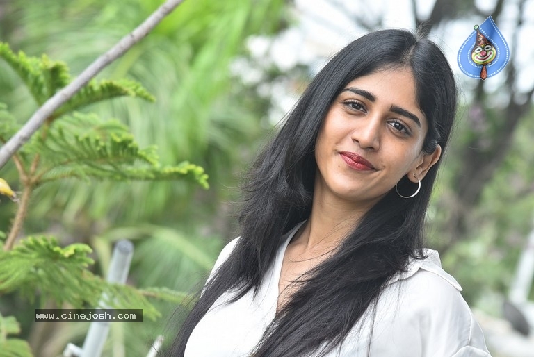 Chandini Chowdary Photos - 13 / 18 photos