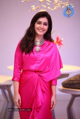 Raashi Khanna Photos - 5 of 16