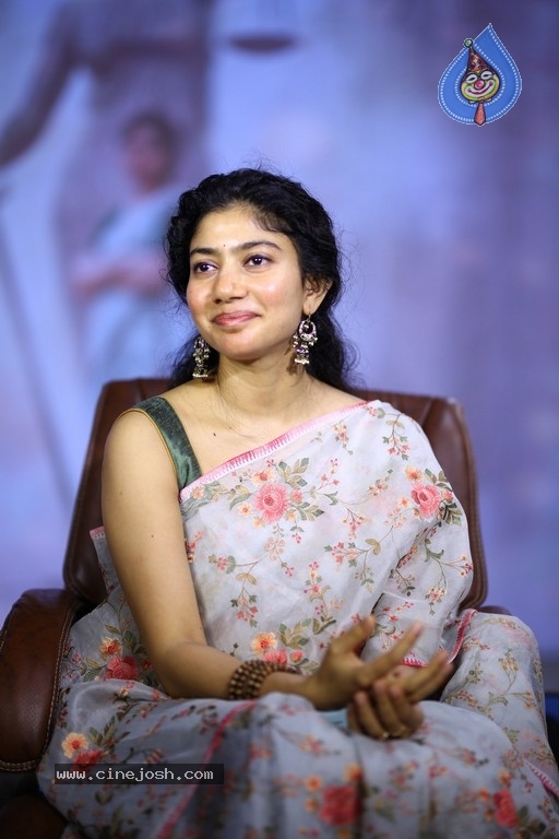 Sai Pallavi Photos - 5 / 20 photos