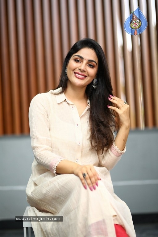 Samyuktha Menon Interview Photos - 7 / 21 photos