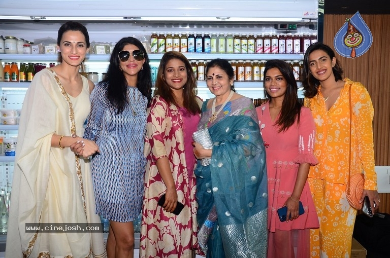 Celebrities at Sustainkart Launch - 1 / 21 photos
