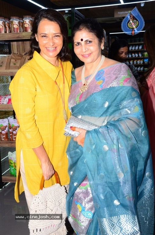 Celebrities at Sustainkart Launch - 8 / 21 photos