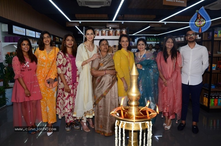 Celebrities at Sustainkart Launch - 11 / 21 photos