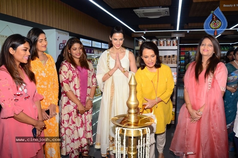 Celebrities at Sustainkart Launch - 12 / 21 photos