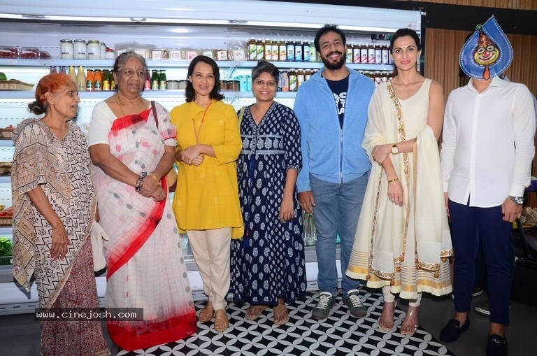 Celebrities at Sustainkart Launch - 13 / 21 photos
