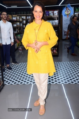 Celebrities at Sustainkart Launch - 14 of 21