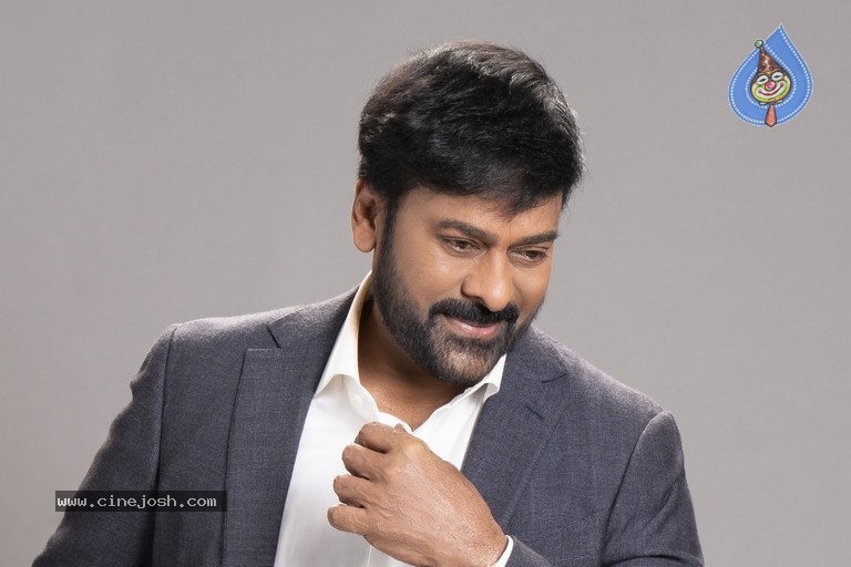 Chiranjeevi Stylish Look - 5 / 21 photos