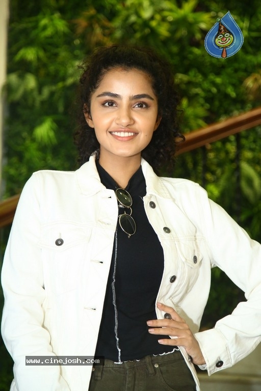 Anupama Parameswaran Photos - 9 / 12 photos