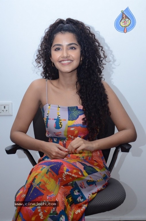 Anupama Parameswaran Photos - 1 / 18 photos