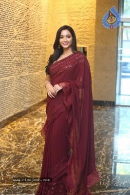 Srinidhi Shetty Photos - 5 of 16