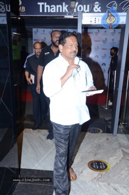 Celebrities At Laal Singh Chaddha Premiere Event - 37 of 42