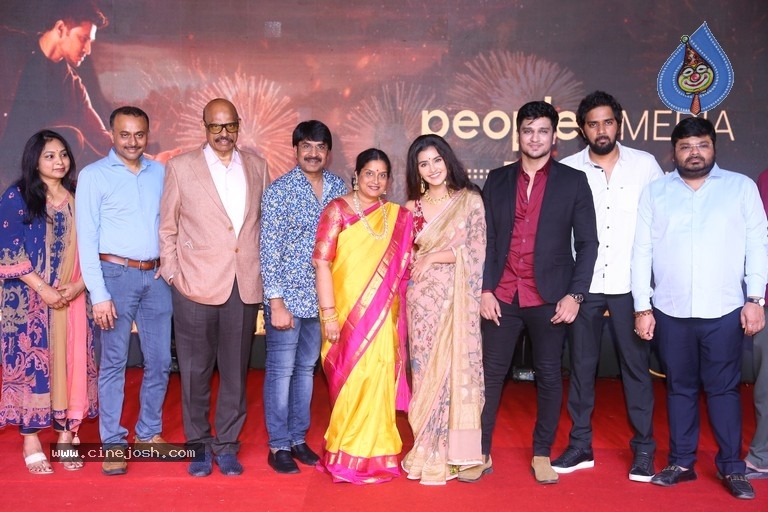 Karthikeya 2 Movie 100cr Celebrations  - 1 / 8 photos