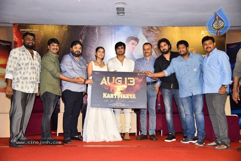 Karthikeya 2 Press Meet - 4 / 21 photos