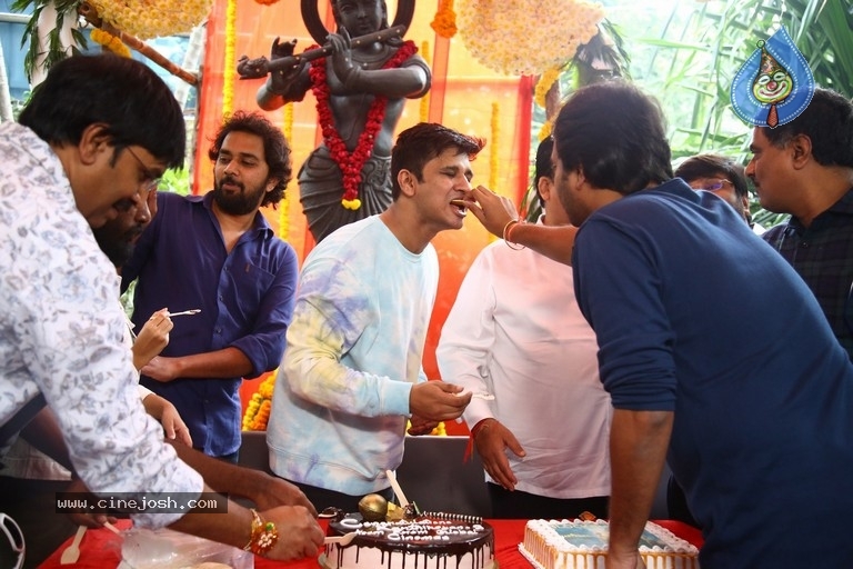 Karthikeya 2 Success Celebrations - 20 / 21 photos