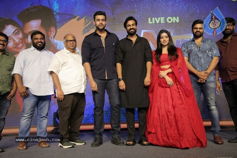 Ranga Ranga Vaibhavanga Pre Release Event - 6 / 39 photos