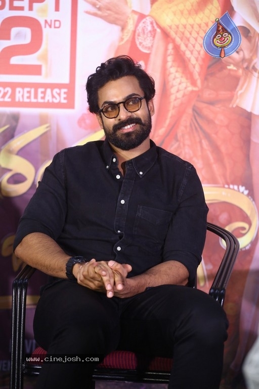 Ranga Ranga Vaibhavanga Trailer Launch - 19 / 20 photos