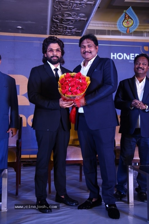 Allu Arjun Brand Collaboration with Honer Homes - 1 / 31 photos