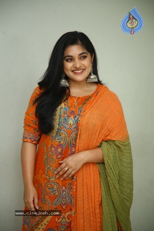 Nivetha Thomas Photos - 8 / 18 photos