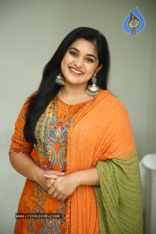 Nivetha Thomas Photos - 11 / 18 photos