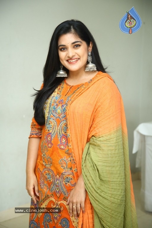 Nivetha Thomas Photos - 14 / 18 photos