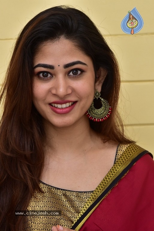 Sonia Thakur Interview Photos - 13 / 19 photos