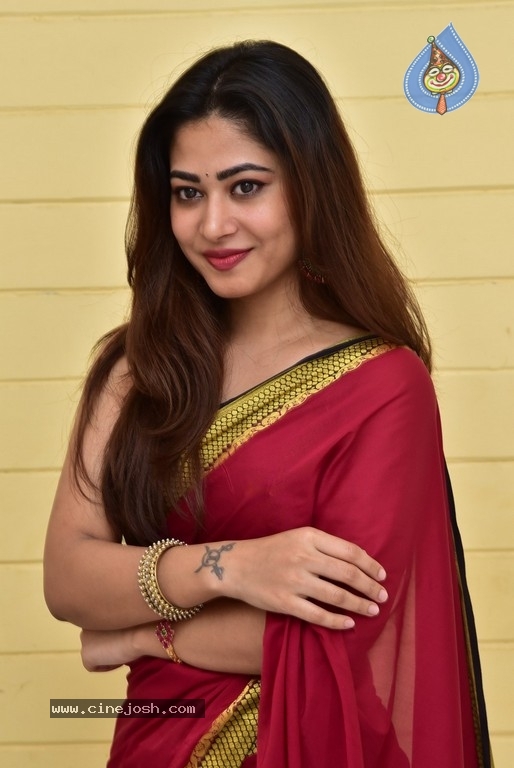 Sonia Thakur Interview Photos - 14 / 19 photos