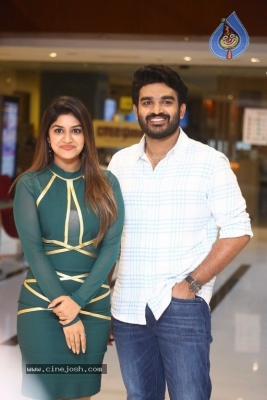 Nenu Meeku Baga Kavalsina Vadini Press Meet - 3 of 12