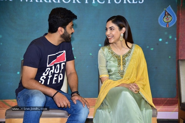 Oke Oka Jeevitham Movie Press meet - 19 / 21 photos