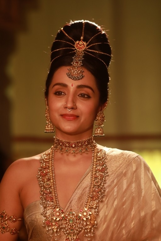 Ponniyin Selvan1 Stills Photo 4 of 19