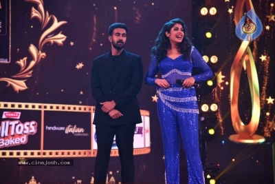 Celebrities at SIIMA 2022 Awards - 15 of 61