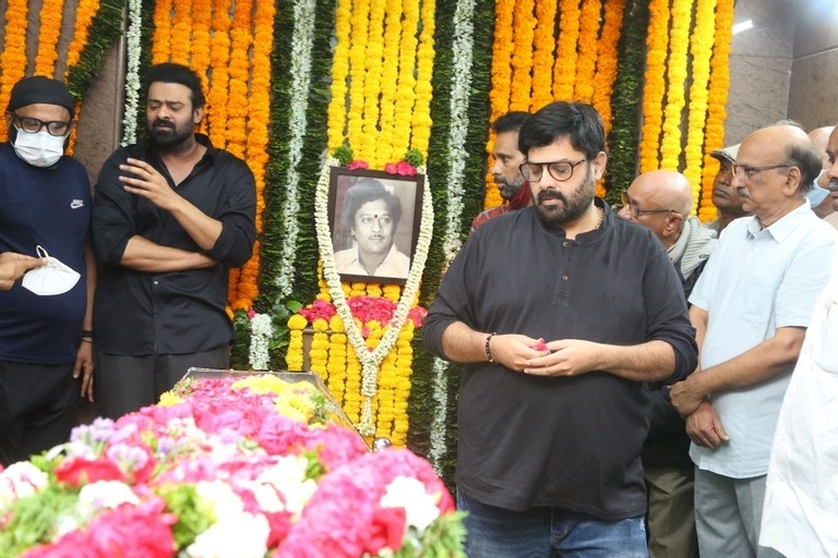 Celebrities Pays Tribute Krishnam Raju - 13 / 126 photos