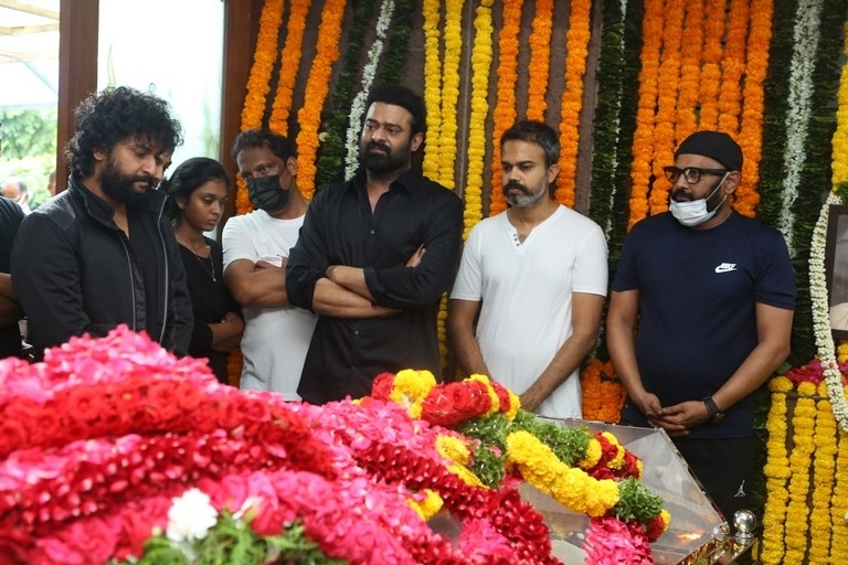 Celebrities Pays Tribute Krishnam Raju - 23 / 126 photos