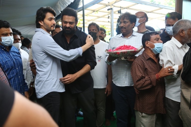 Celebrities Pays Tribute Krishnam Raju - 48 / 126 photos