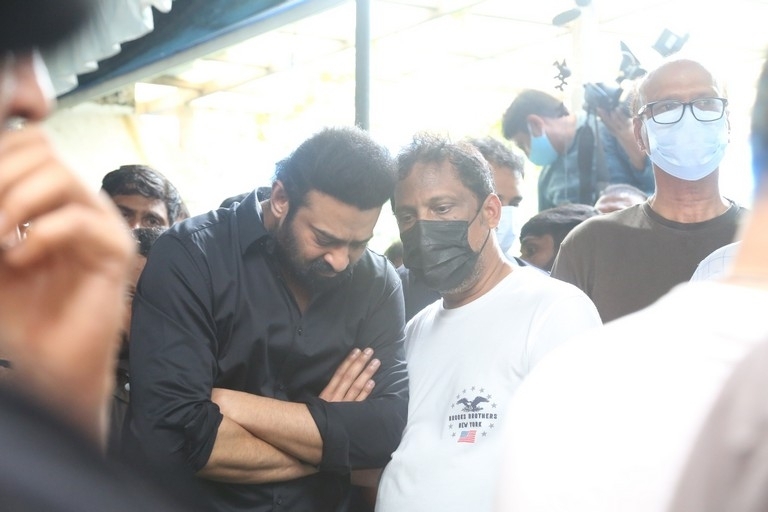Celebrities Pays Tribute Krishnam Raju - 56 / 126 photos