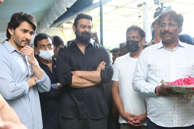 Celebrities Pays Tribute Krishnam Raju - 64 / 126 photos