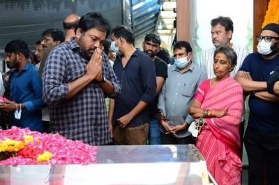 Celebrities Pays Tribute Krishnam Raju - 22 of 126