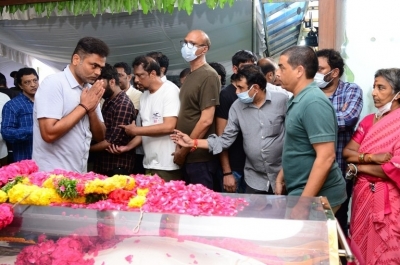 Celebrities Pays Tribute Krishnam Raju - 32 of 126