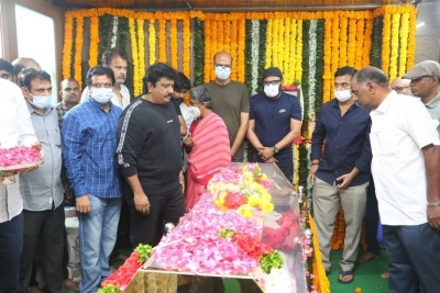 Celebrities Pays Tribute Krishnam Raju - 40 of 126